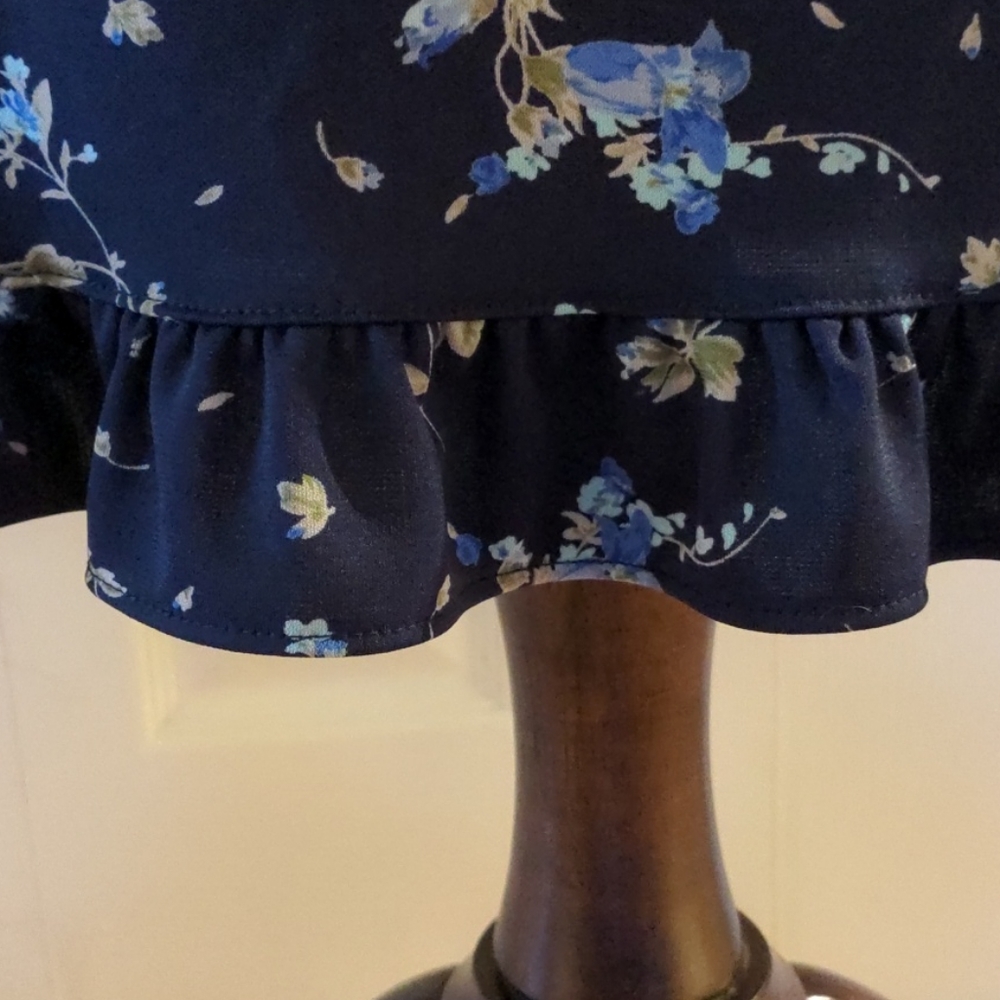 Express Dress - Picture 3 of 5